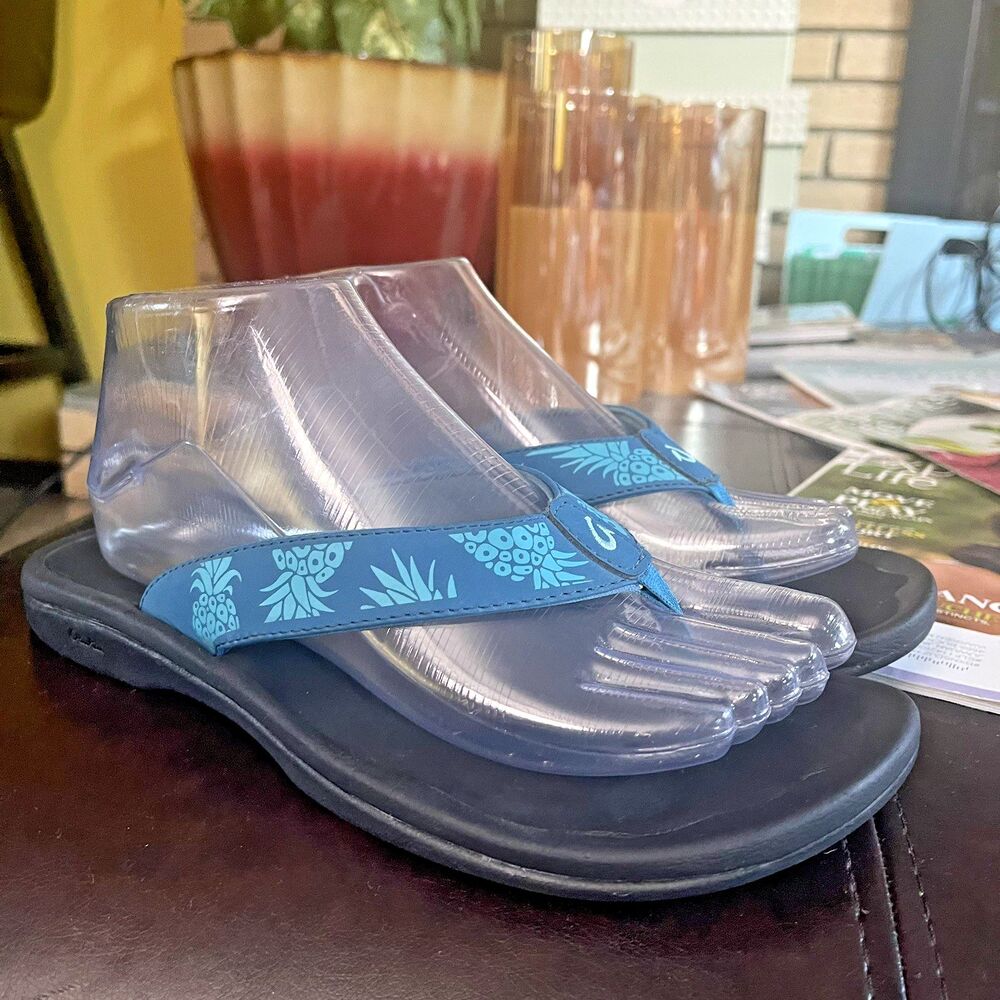 OluKai Flip Flops Women's US 8 Ohana Blue Pineapple Print Summer Vacation Cruise